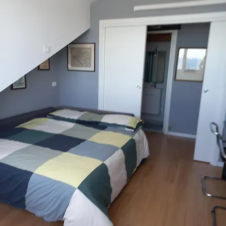 On The Sea In Downtown Apartment
